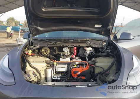 2023 Tesla Model Y Awd/Long Range Dual Motor All-Wheel Drive из США, поврежденный, VIN 7SAYGDEE7PA196038